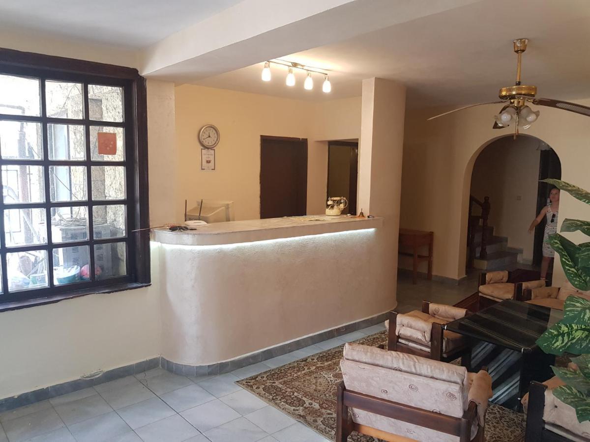 Dvete Brezi Hotel Burgasz Kültér fotó